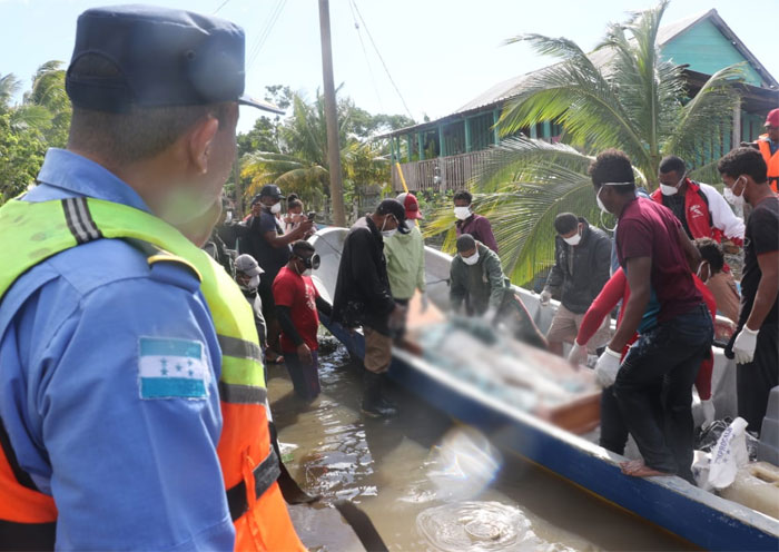 Dos cuerpos más son recuperados del naufragio en La Mosquitia