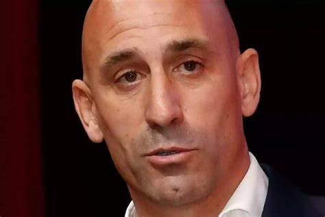 Luis Rubiales es detenido y después liberado por la policía en Madrid