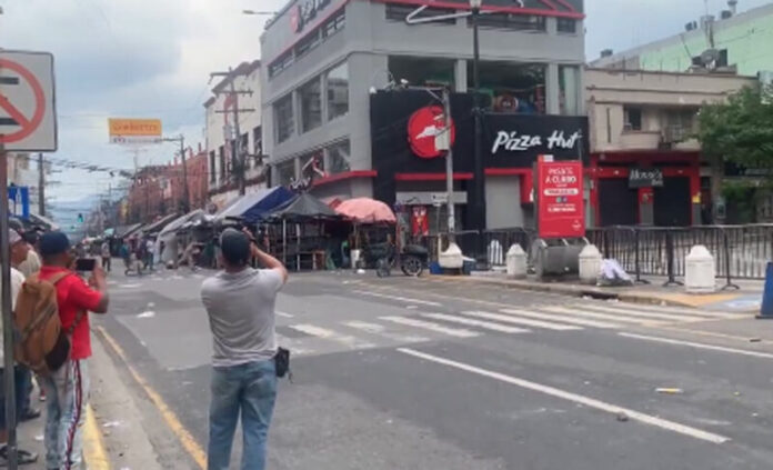 Han convertido el parque de SPS en centro de prostitución y venta de drogas, dice el alcalde Roberto Contreras