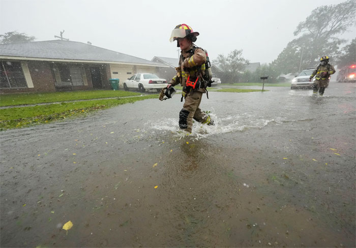 El huracán Francine se degrada a depresión tras causar inundaciones en Nueva Orleans, EEUU