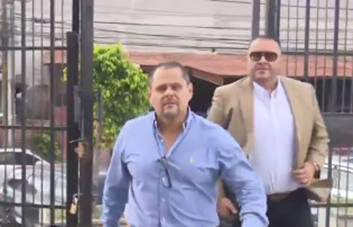 Comparece ante el MP el expolicía Víctor Oswaldo López por mención en juicio de JOH