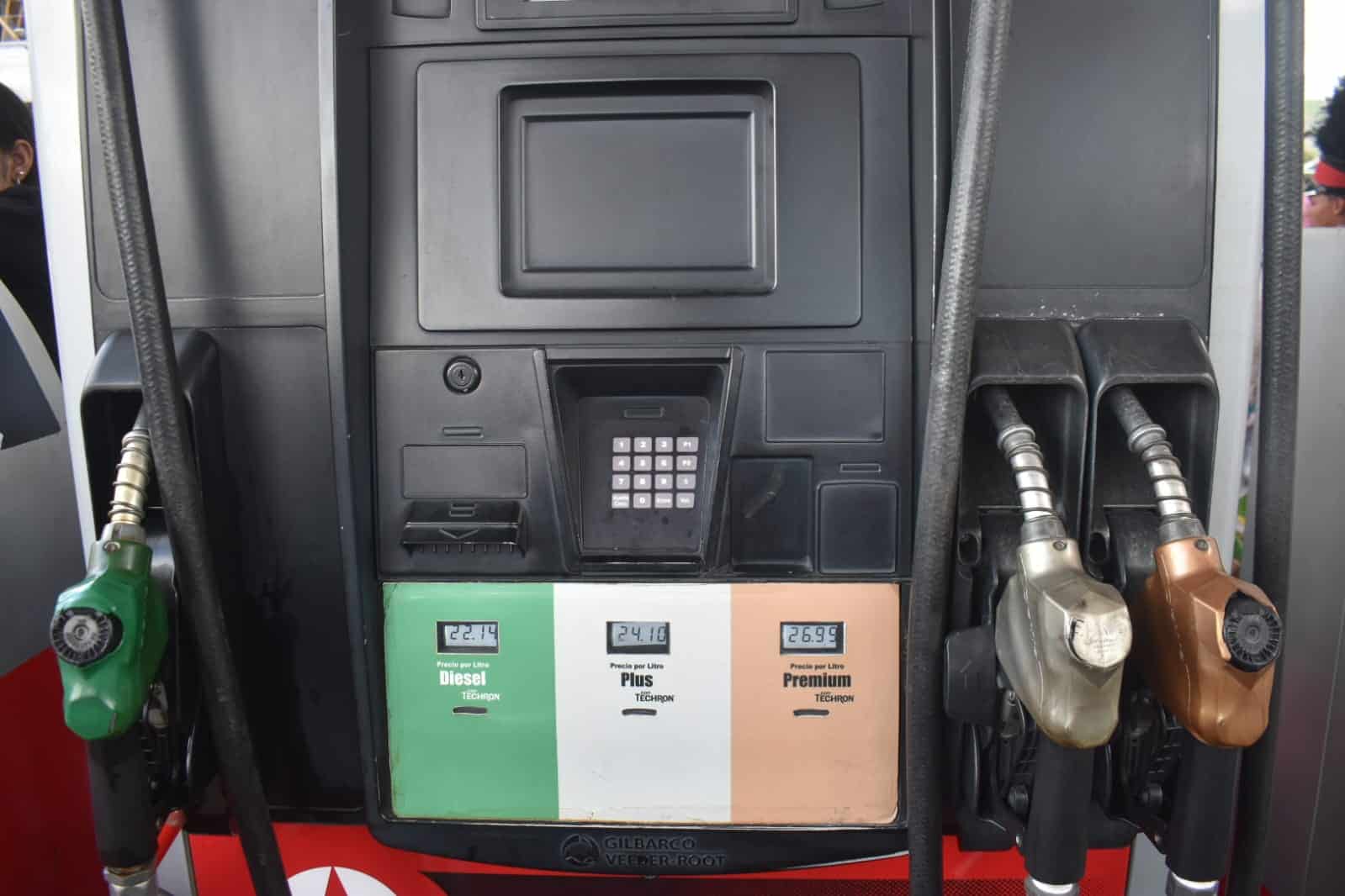 Los precios de los combustibles disminuirán hasta L 1.62 desde el próximo lunes