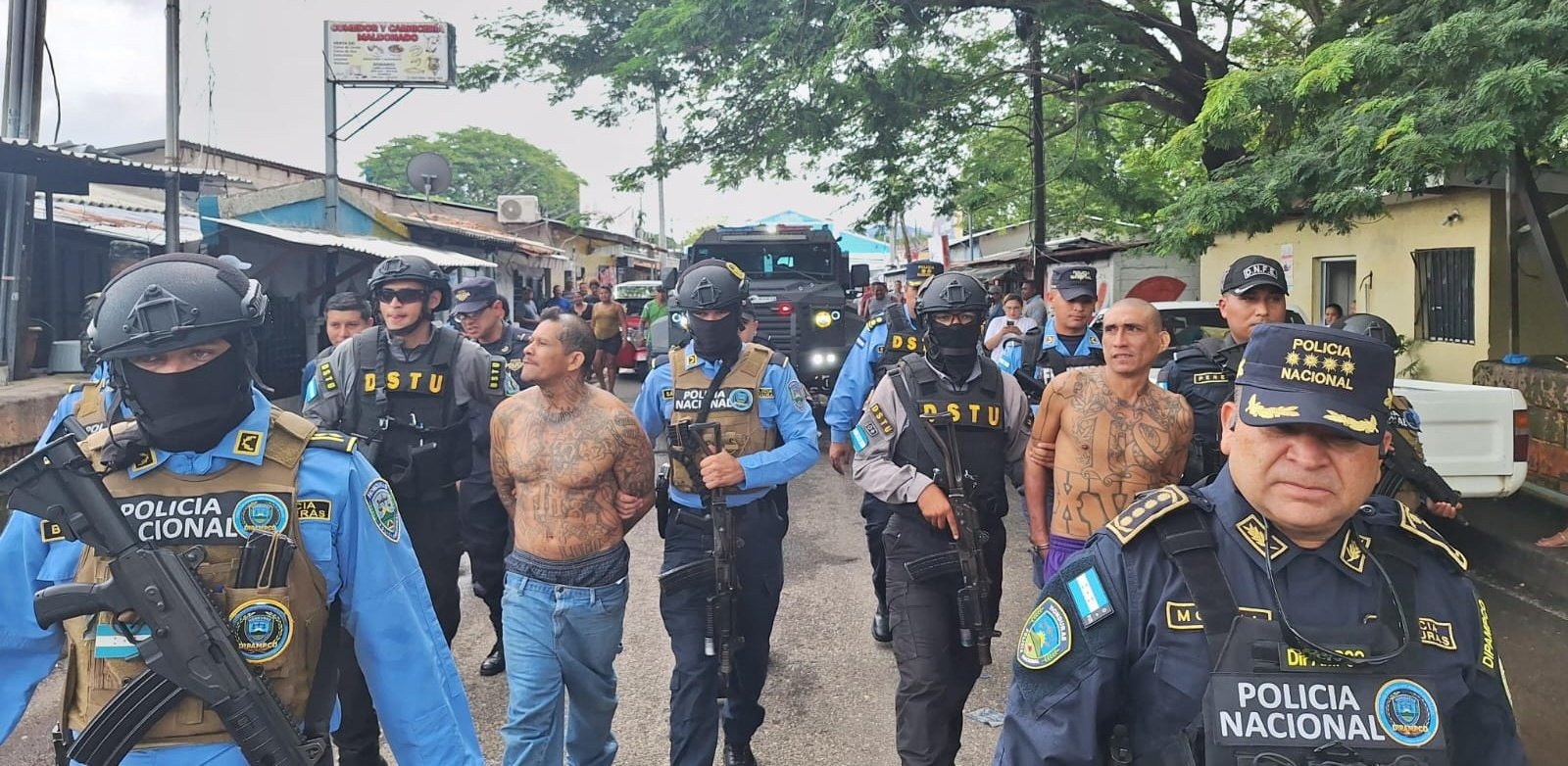 Honduras pone a disposición de El Salvador a dos líderes pandilleros arrestados en Tegucigalpa Honduras pone a disposición de El Salvador a dos líderes pandilleros arrestados en Tegucigalpa