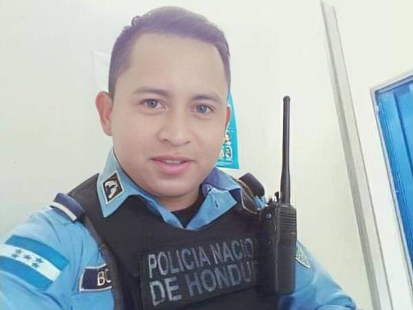 Fallece un agente de Policía tras caer de una patrulla en el bulevar Fuerzas Armadas