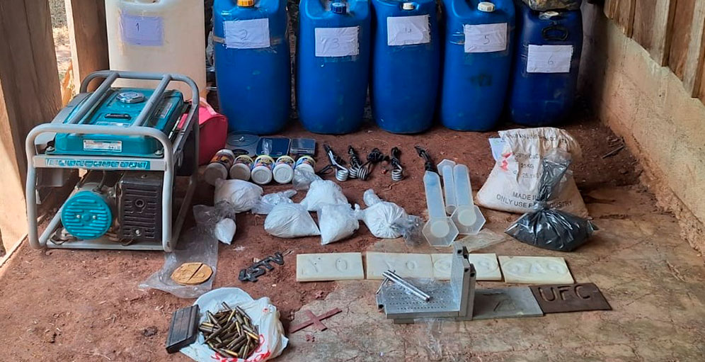 Capturan a dos traficantes de droga en pleno proceso de cocaína