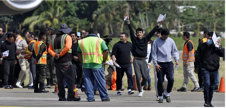 Más de 19 mil hondureños fueron deportados en 6 meses; 68 % desde EE. UU.