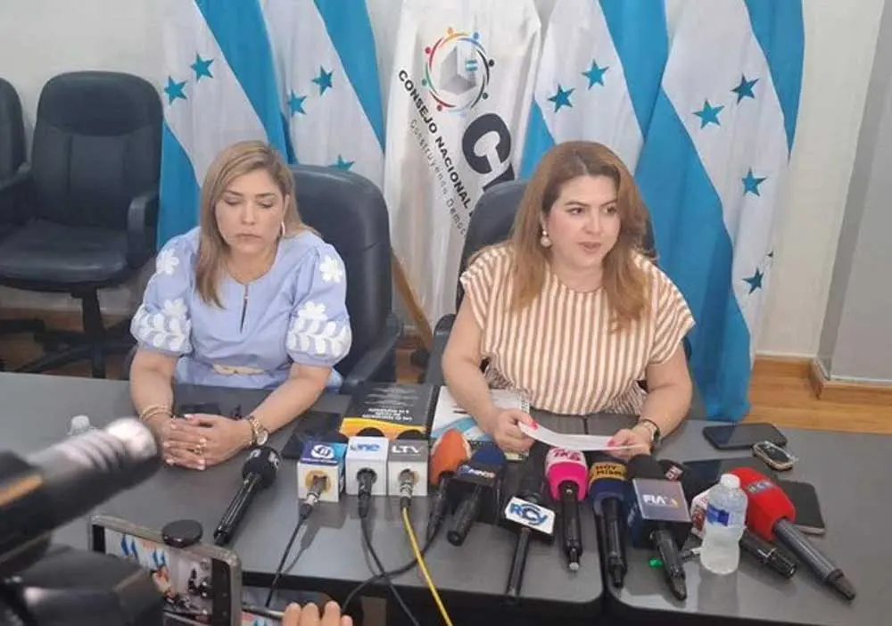 Consejeras del CNE ratifican elecciones ante interrupción de Libre