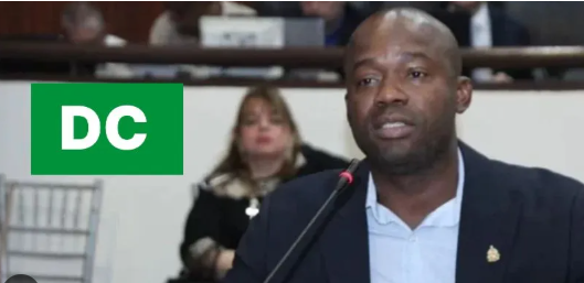 Diputado Osman Chávez abandona el PSH y se une al Partido DC