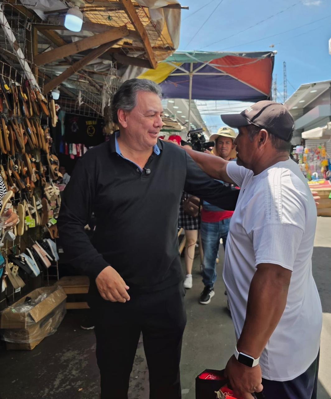 Chano Rivera, primer candidato presidencial en conquistar la Quinta Avenida de Comayagüela