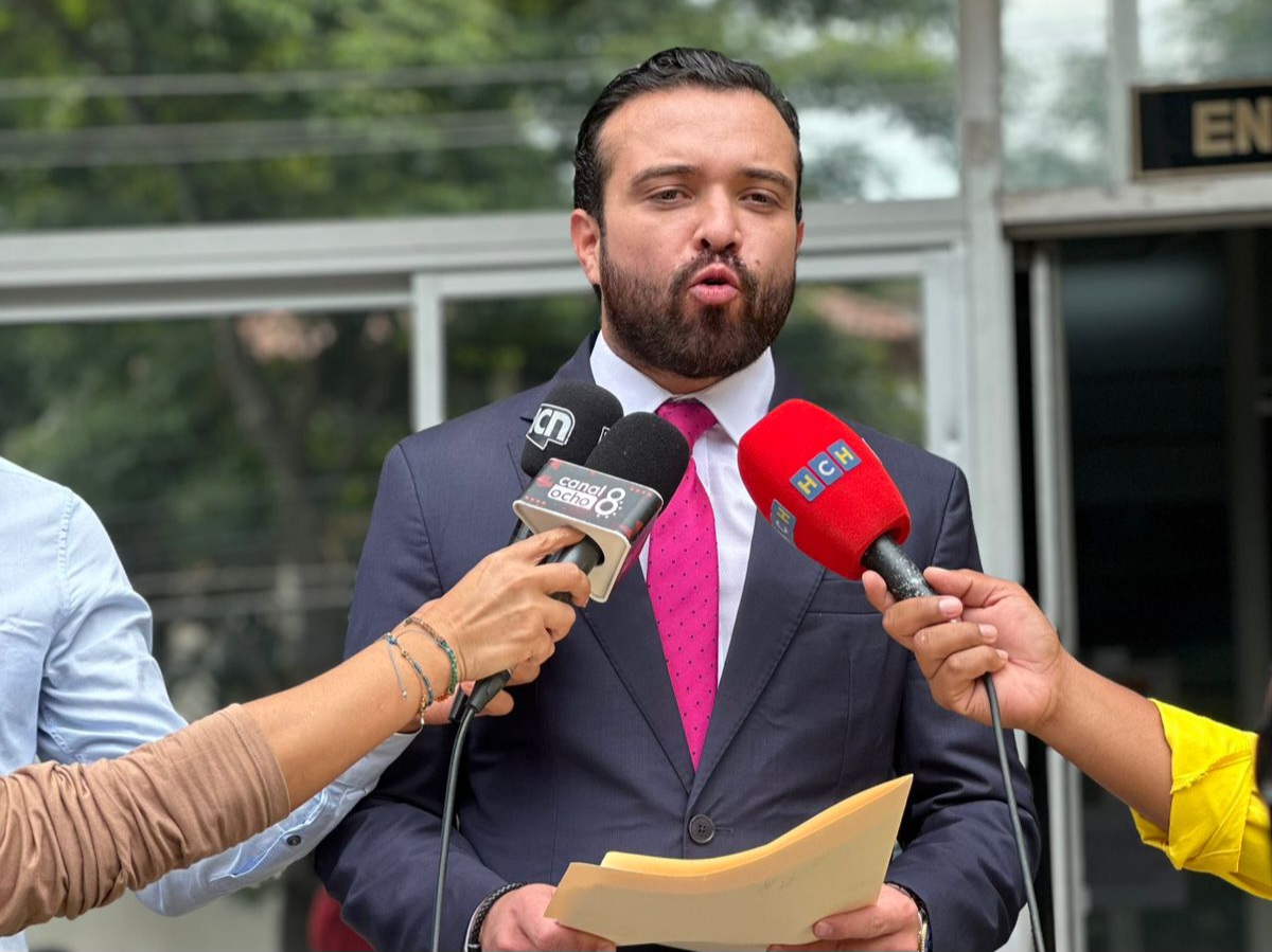 Secretario del IP acusa a Jorge Cálix de recibir fondos irregulares de fideicomisos