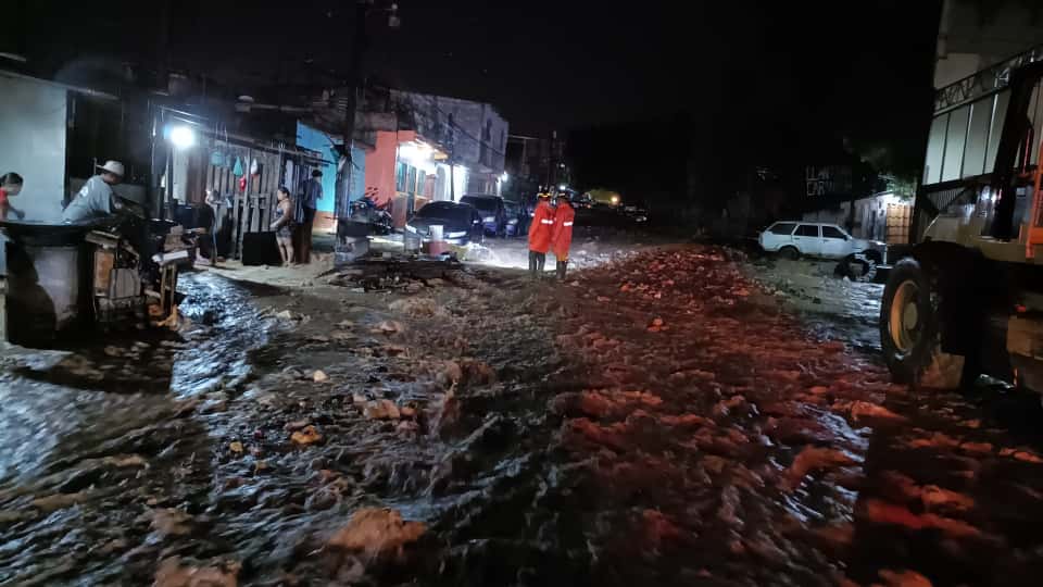 Fuertes lluvias desatan inundaciones y derrumbes en Tegucigalpa