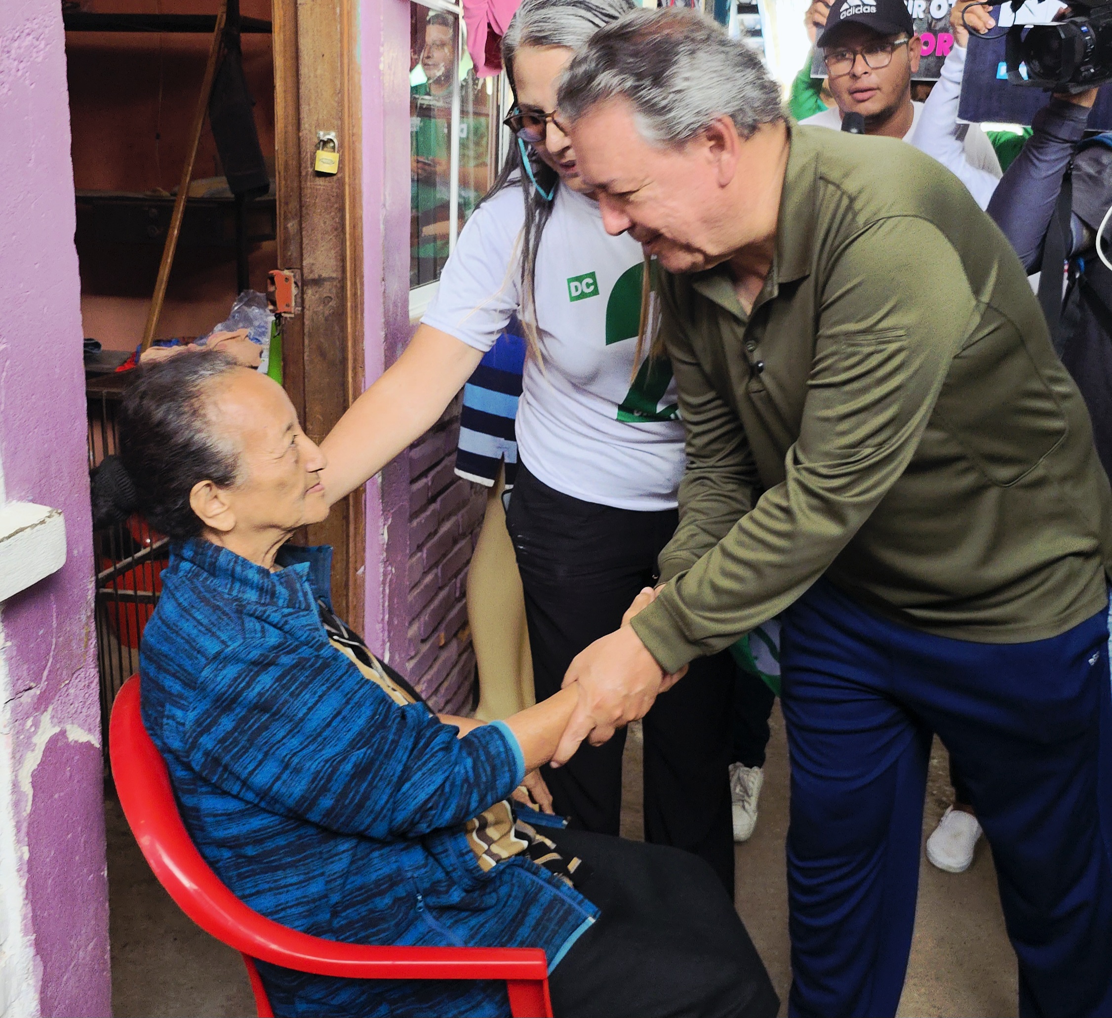 “Chano” Rivera recorre Talanga y llama a construir un nuevo futuro para Honduras