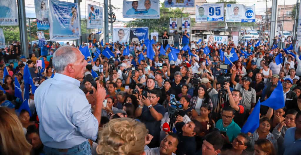 Desde Carrizal, Papi a la Orden lanza mensaje contundente: “Nacionalista vota nacionalista, cuál ocho cuentos”