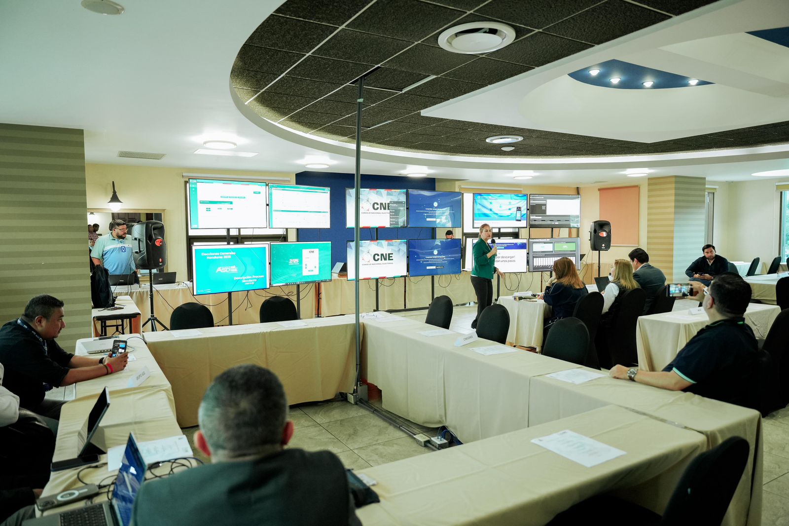 CNE realiza simulacro electoral nacional en preparación para los comicios del 30 de Noviembre