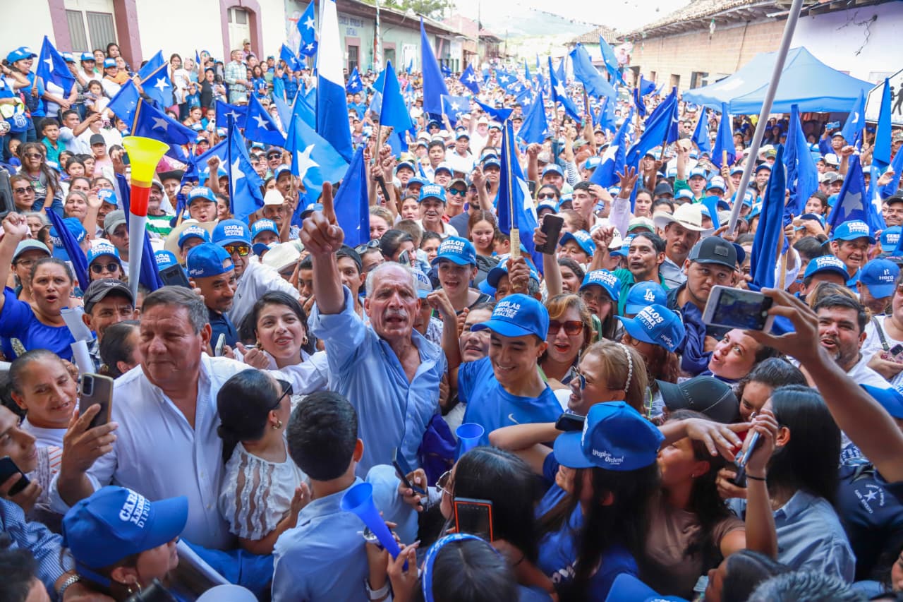 Nasry Asfura lidera el primer conteo del CNE