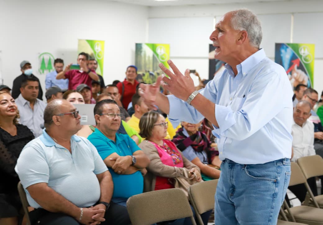 Papi a la Orden reafirma su compromiso con las cooperativas y promete un gobierno que las impulse a crecer