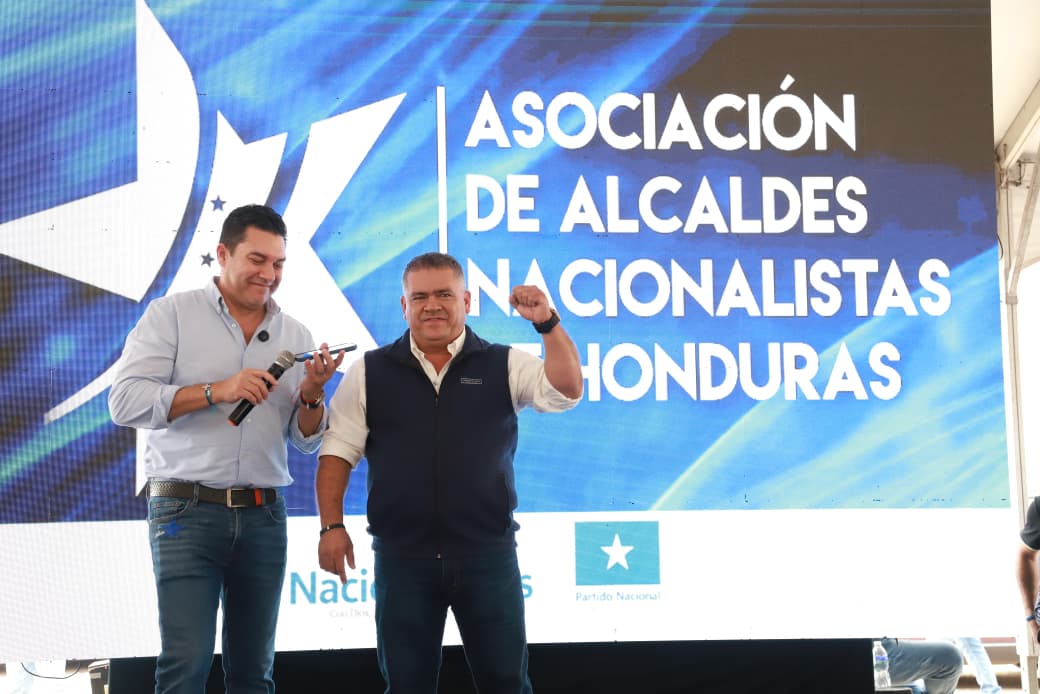 Alcaldes nacionalistas cierran filas con Papi a la Orden y defienden el proceso electoral Alcaldes nacionalistas cierran filas con Papi a la Orden y defienden el proceso electoral