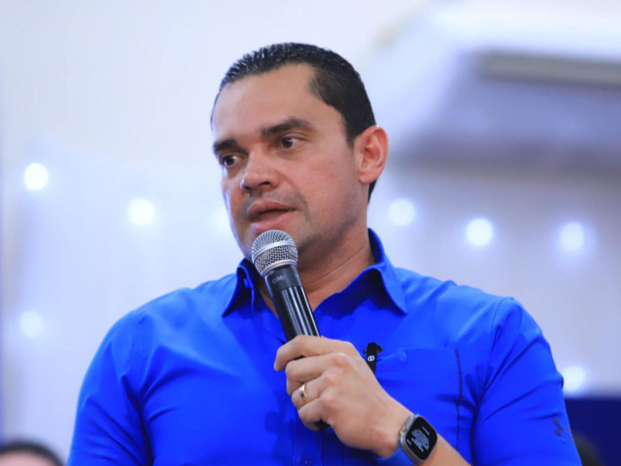 Tomás Zambrano denuncia «autogolpe» y traición a la patria tras publicación de decreto electoral