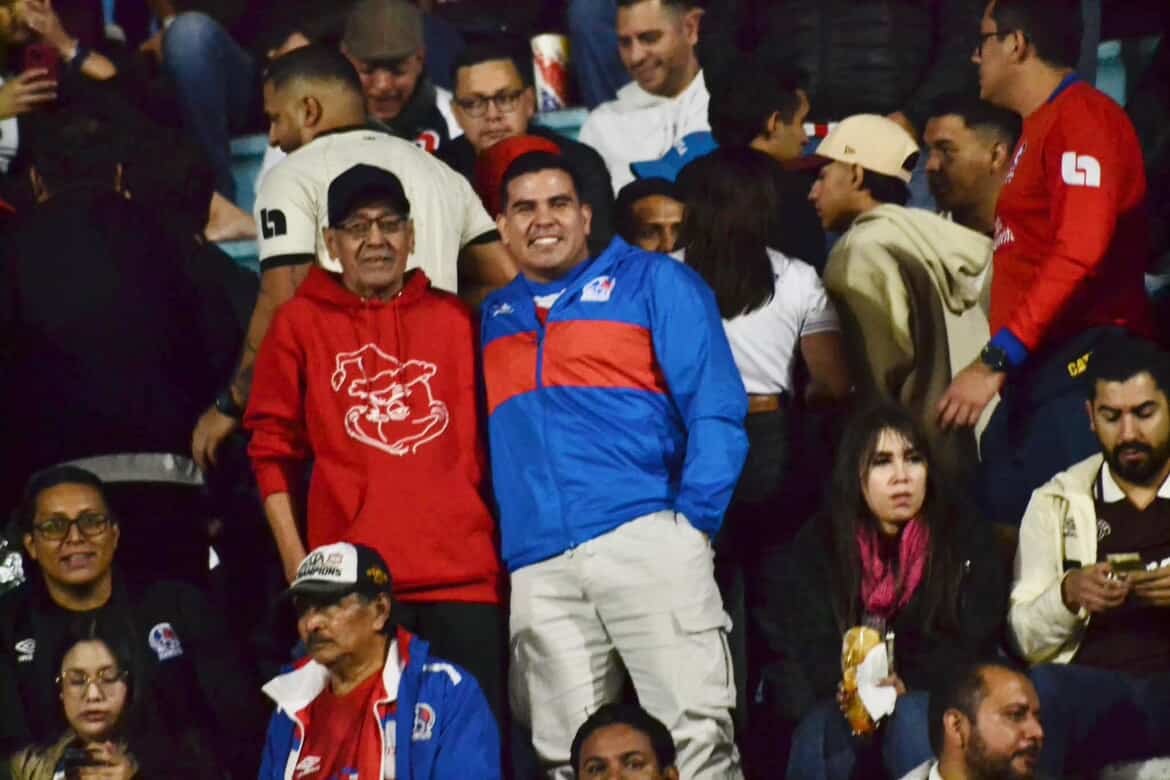 Galeria de fotos, encuentro Olimpia-América