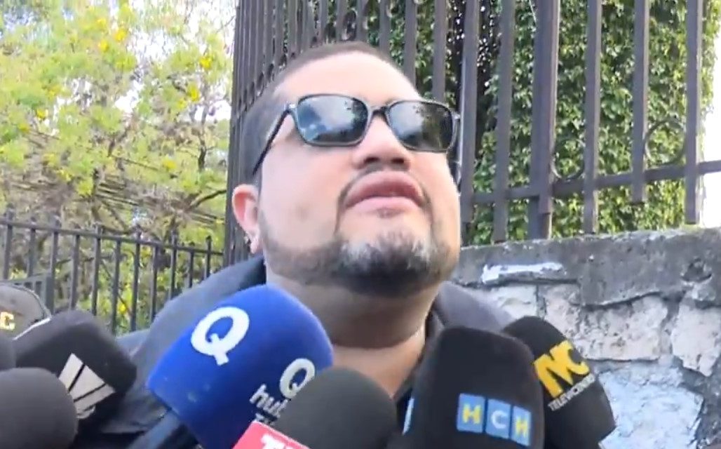 Exministro José Carlos Cardona llega a la CSJ: «Sali por la puerta de atrás humillado»