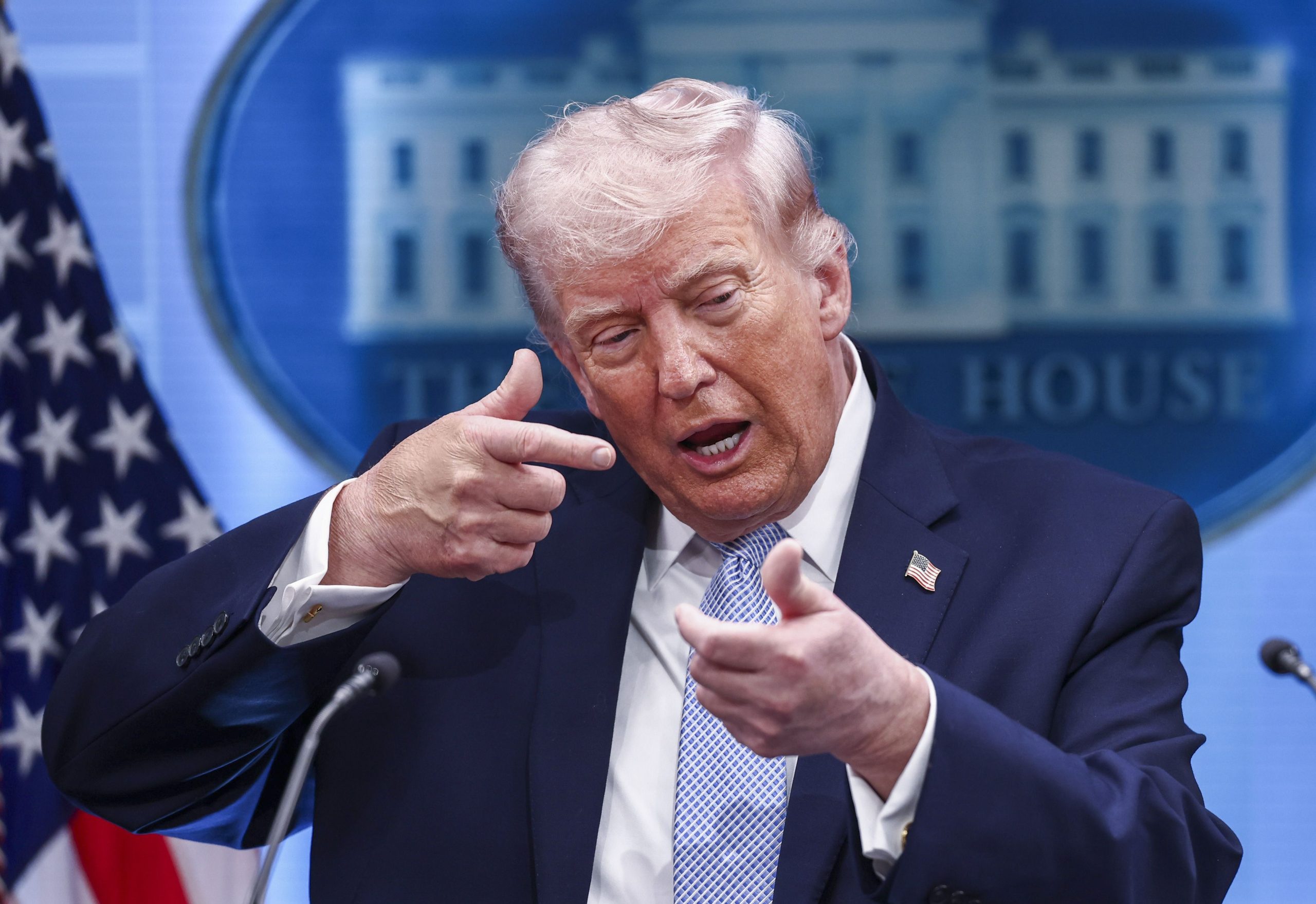 Trump lanza ultimátum apocalíptico a Irán: «Esta noche morirá toda una civilización»