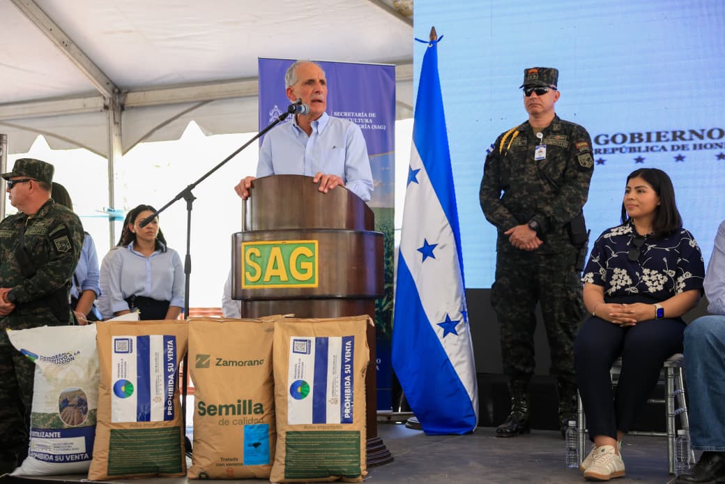 Productores agrícolas de Comayagua agradecen apoyo del Gobierno del presidente Asfura al campo hondureño Productores agrícolas de Comayagua agradecen apoyo del Gobierno del presidente Asfura al campo hondureño