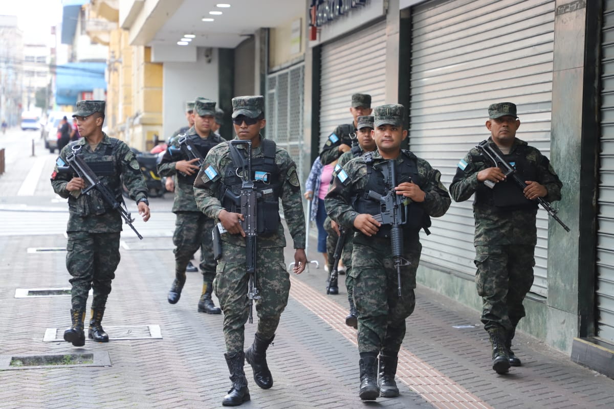 Congreso Nacional aprueba despliegue militar en las calles para combatir el crimen en Honduras Congreso Nacional aprueba despliegue militar en las calles para combatir el crimen en Honduras