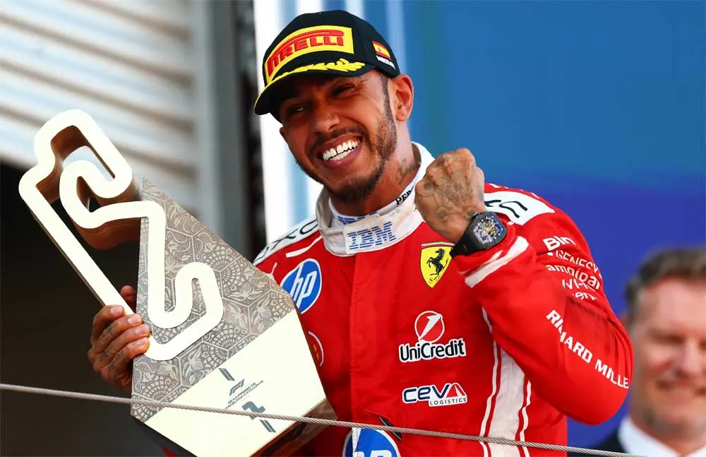 Histórico: Lewis Hamilton rompe récords a los 41 años y triunfa con Ferrari en Montmeló Histórico: Lewis Hamilton rompe récords a los 41 años y triunfa con Ferrari en Montmeló