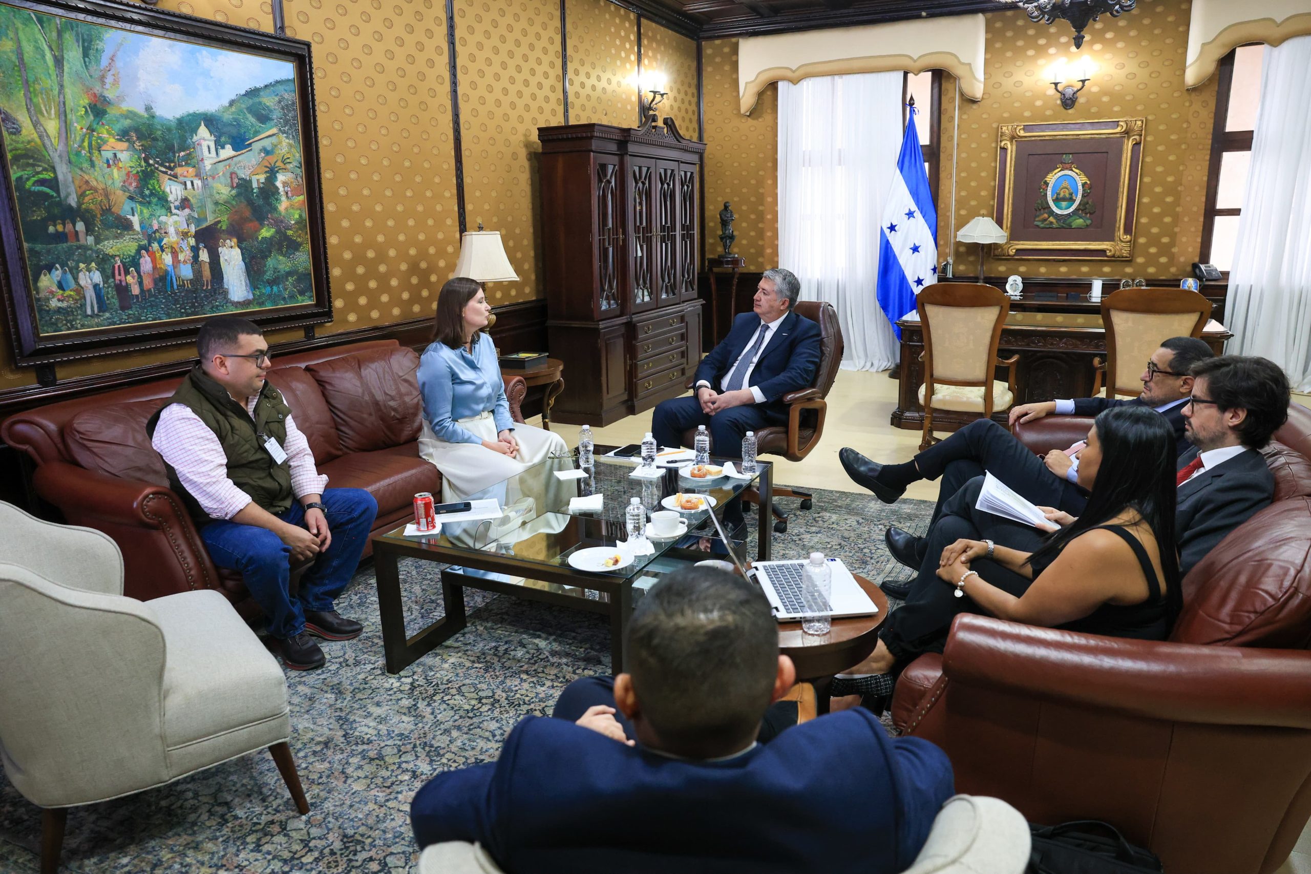 Gobierno del presidente Asfura y el BID impulsan herramienta de inteligencia artificial para agilizar trámites y modernizar el Estado