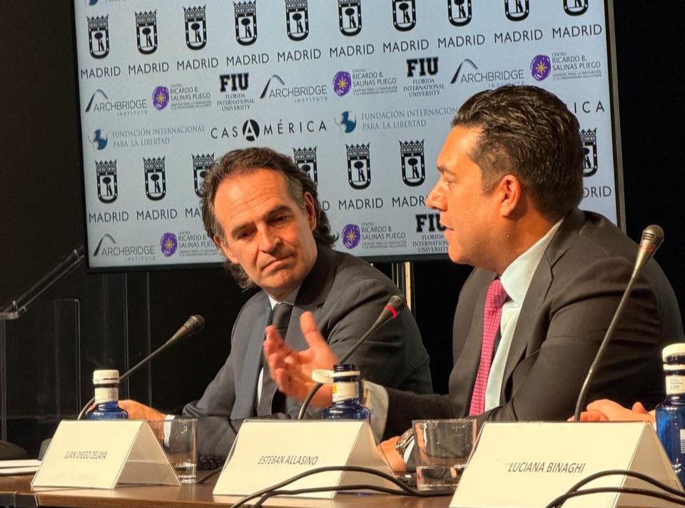 Tegucigalpa entra al mapa de las grandes ciudades del mundo: alcalde Juan Diego Zelaya sostiene encuentro privado con el alcalde de Madrid Tegucigalpa entra al mapa de las grandes ciudades del mundo: alcalde Juan Diego Zelaya sostiene encuentro privado con el alcalde de Madrid