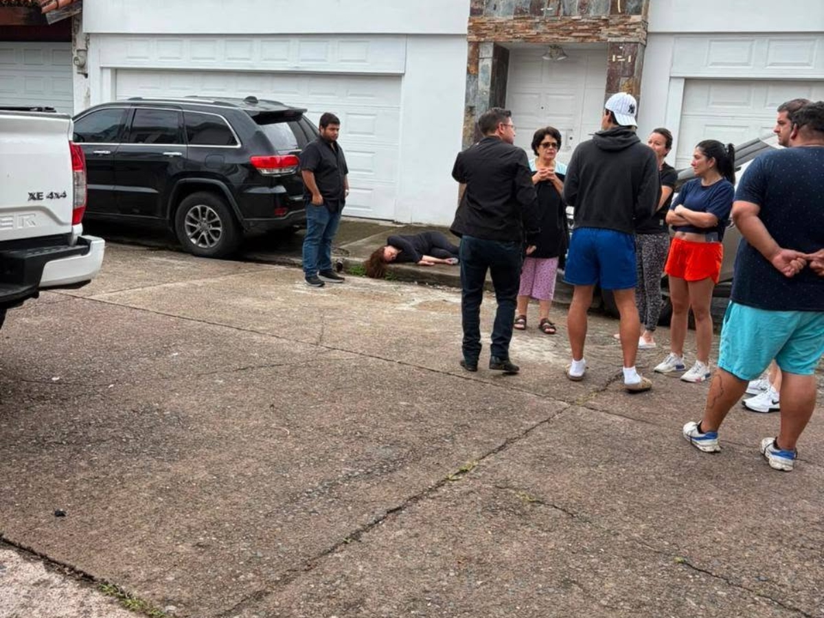 Conductora ebria desata el caos al chocar contra 11 vehículos en Lomas del Guijarro Conductora ebria desata el caos al chocar contra 11 vehículos en Lomas del Guijarro