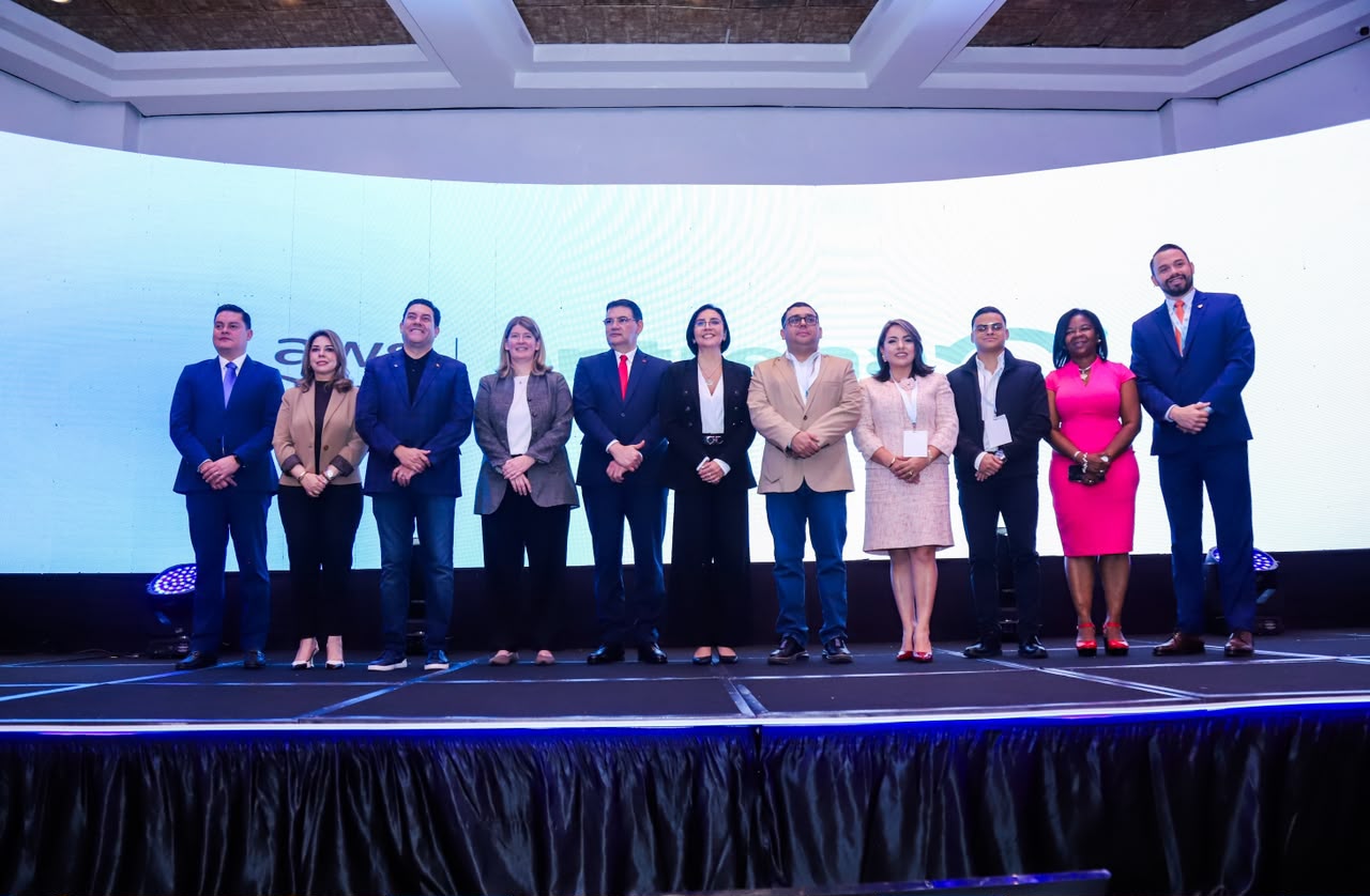 Gobierno del presidente Asfura impulsa alianza entre Amazon y la AMDC para entrega de 15 mil becas Gobierno del presidente Asfura impulsa alianza entre Amazon y la AMDC para entrega de 15 mil becas