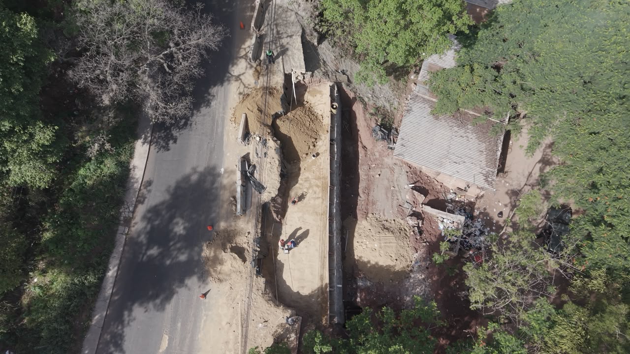 AMDC alcanza un 80 % de avance en la reconstrucción de tramo vial en la colonia 21 de Octubre AMDC alcanza un 80 % de avance en la reconstrucción de tramo vial en la colonia 21 de Octubre