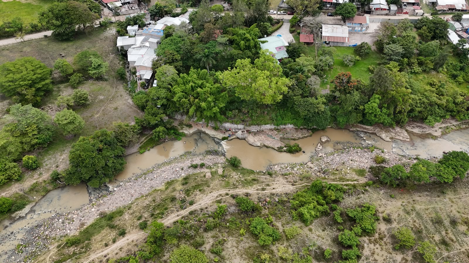 Alcaldía y UMAPS descartan desvío del río Guacerique y anuncian nueva programación de agua para la capital
