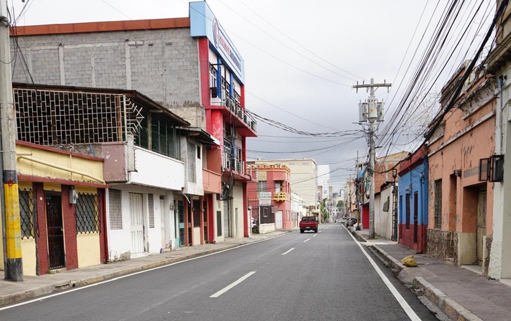 AMDC inicia la fase final de la renovación vial en Comayagüela con trabajos de señalización AMDC inicia la fase final de la renovación vial en Comayagüela con trabajos de señalización