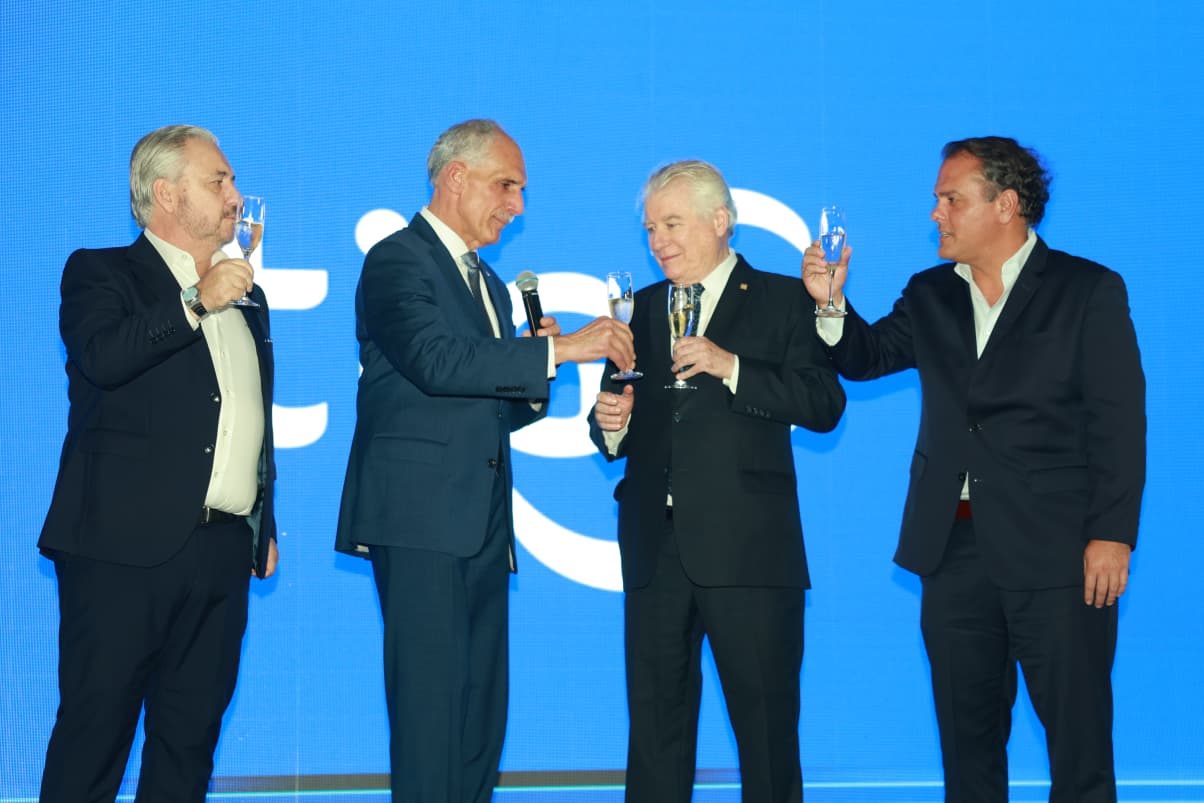 Presidente Asfura participa como invitado de honor en el 30 aniversario de Tigo Honduras Presidente Asfura participa como invitado de honor en el 30 aniversario de Tigo Honduras