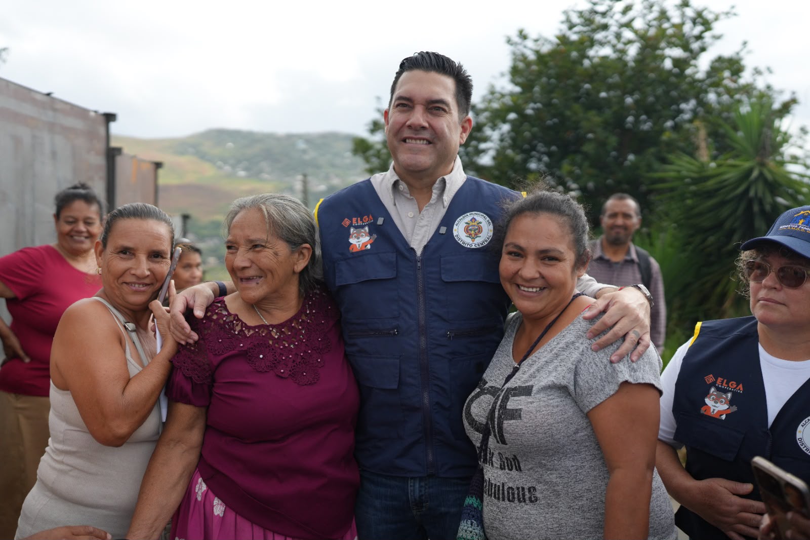 Alcalde Juan Diego Zelaya refuerza distribución de agua potable a familias de Lomas del Norte Alcalde Juan Diego Zelaya refuerza distribución de agua potable a familias de Lomas del Norte