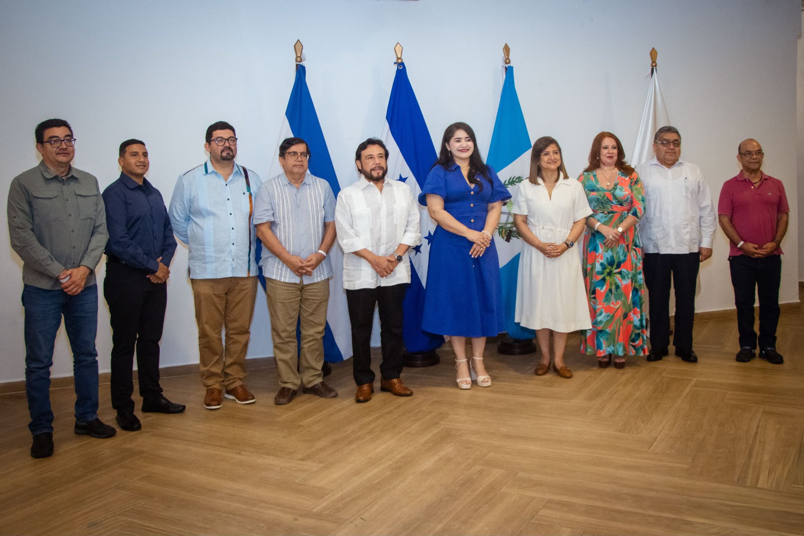 Vicepresidentes de Guatemala y El Salvador participan en la primera reunión 2026 del Plan Trifinio en Honduras Vicepresidentes de Guatemala y El Salvador participan en la primera reunión 2026 del Plan Trifinio en Honduras