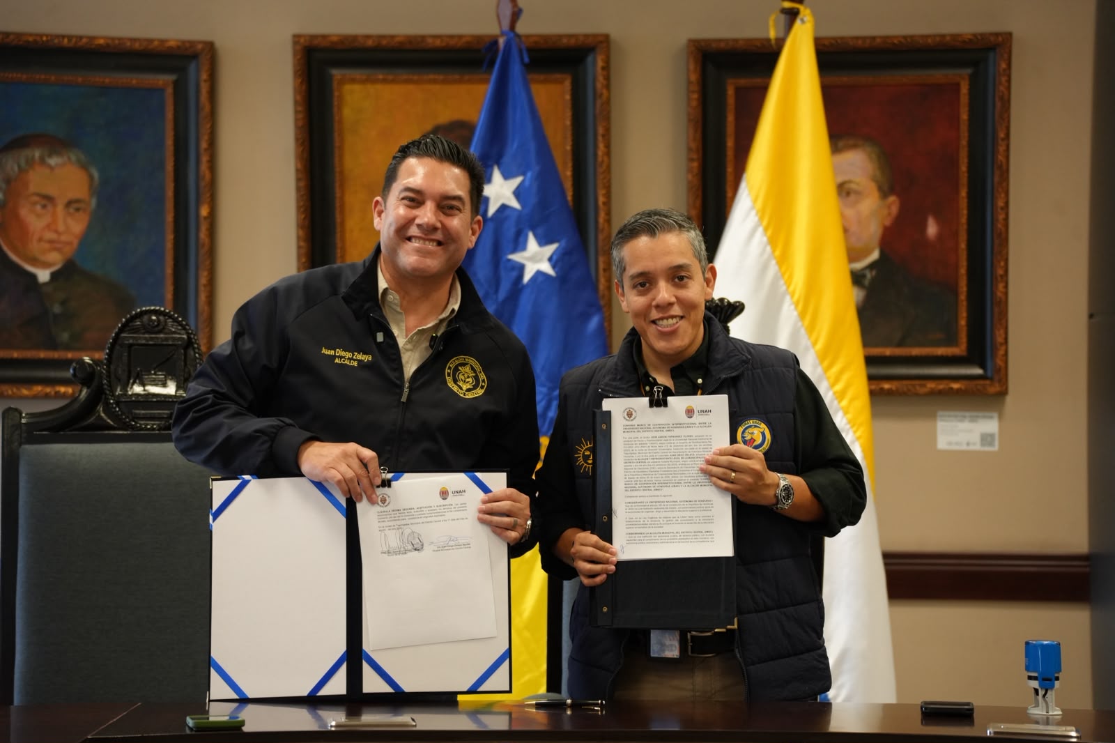 AMDC y UNAH firman convenio para impulsar proyectos en beneficio de la comunidad universitaria AMDC y UNAH firman convenio para impulsar proyectos en beneficio de la comunidad universitaria