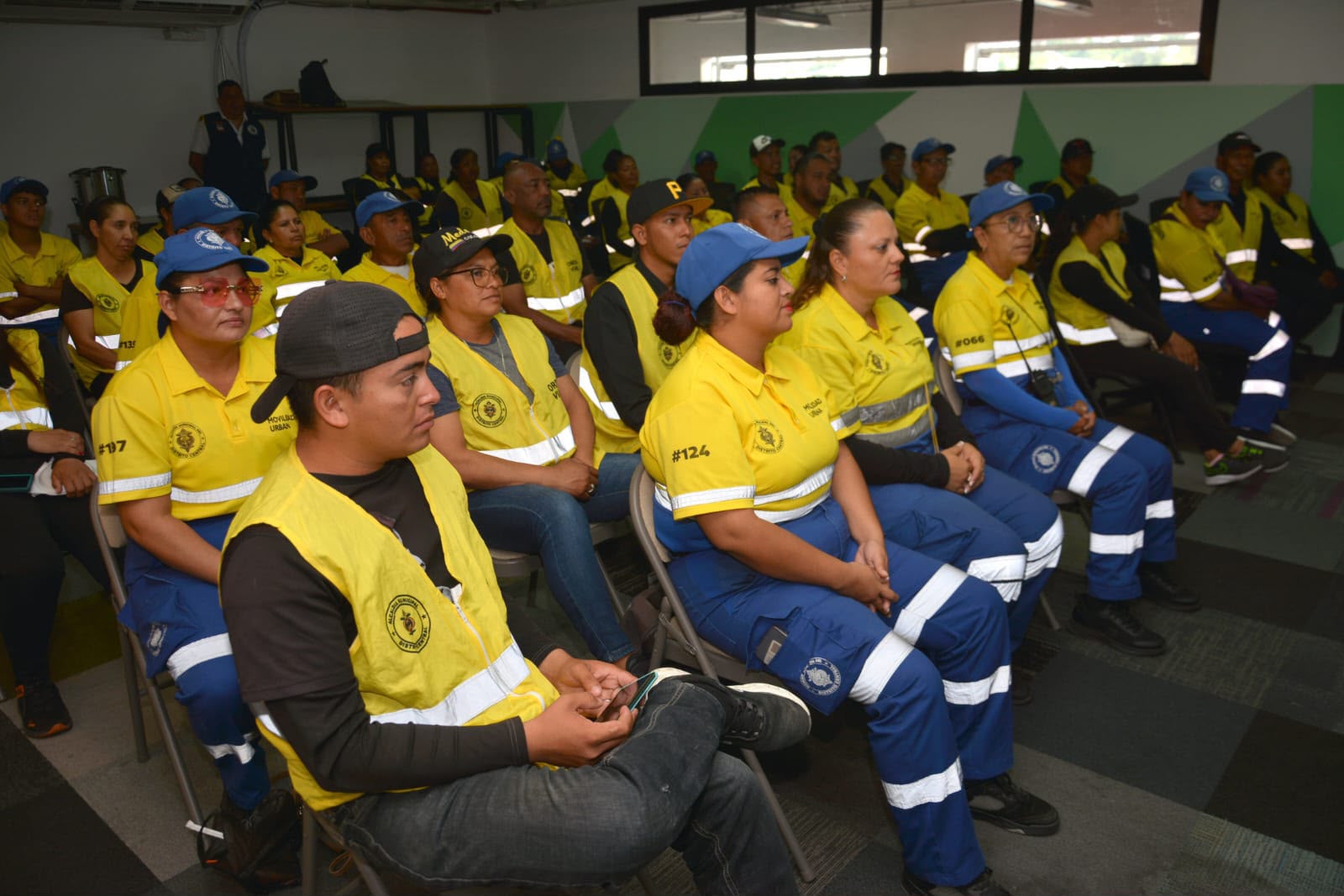 AMDC capacita a agentes de orden vial para fortalecer la atención en las calles de la capital AMDC capacita a agentes de orden vial para fortalecer la atención en las calles de la capital