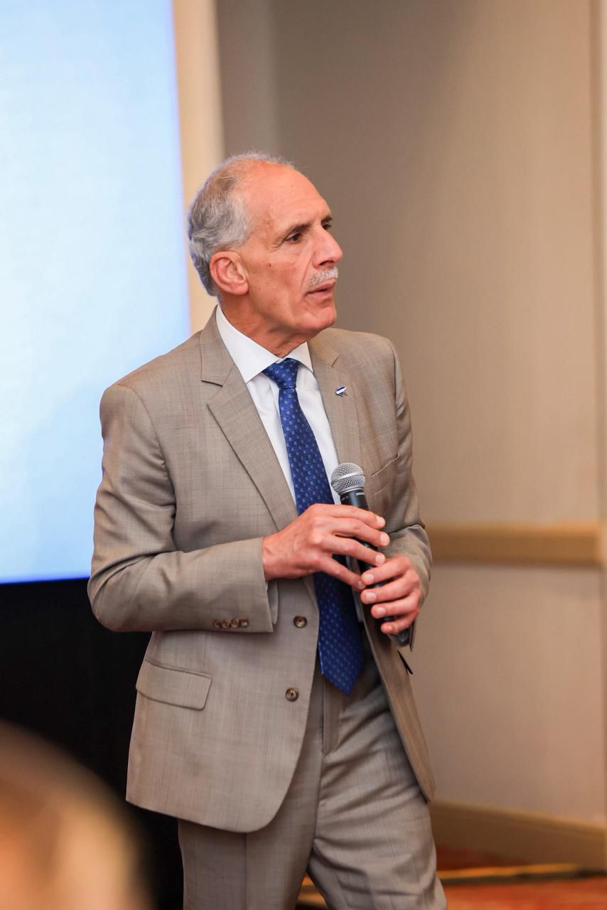 Presidente Asfura proyecta hasta 250 millones de dólares en inversión aeroportuaria Presidente Asfura proyecta hasta 250 millones de dólares en inversión aeroportuaria
