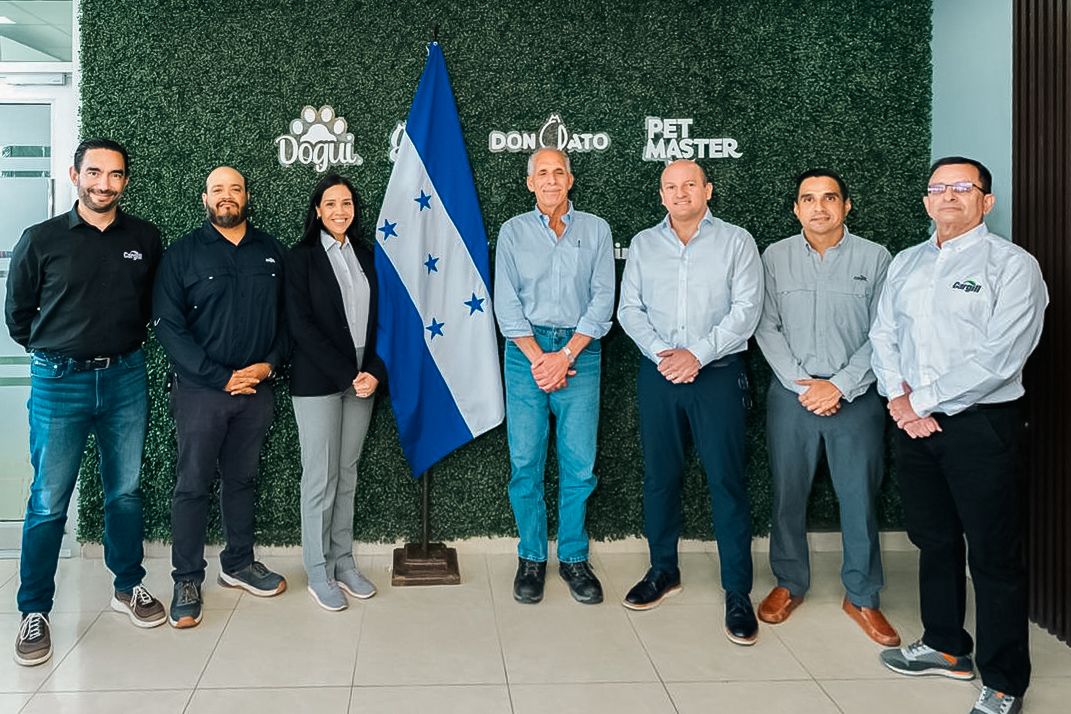 Presidente Asfura recorre instalaciones de Cargill y destaca nuevas inversiones de la compañía Presidente Asfura recorre instalaciones de Cargill y destaca nuevas inversiones de la compañía