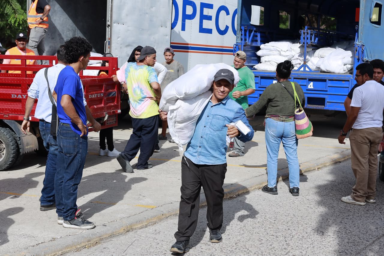 Gobierno mantiene activa respuesta ante la sequía y lleva asistencia a familias de la zona sur de Honduras Gobierno mantiene activa respuesta ante la sequía y lleva asistencia a familias de la zona sur de Honduras