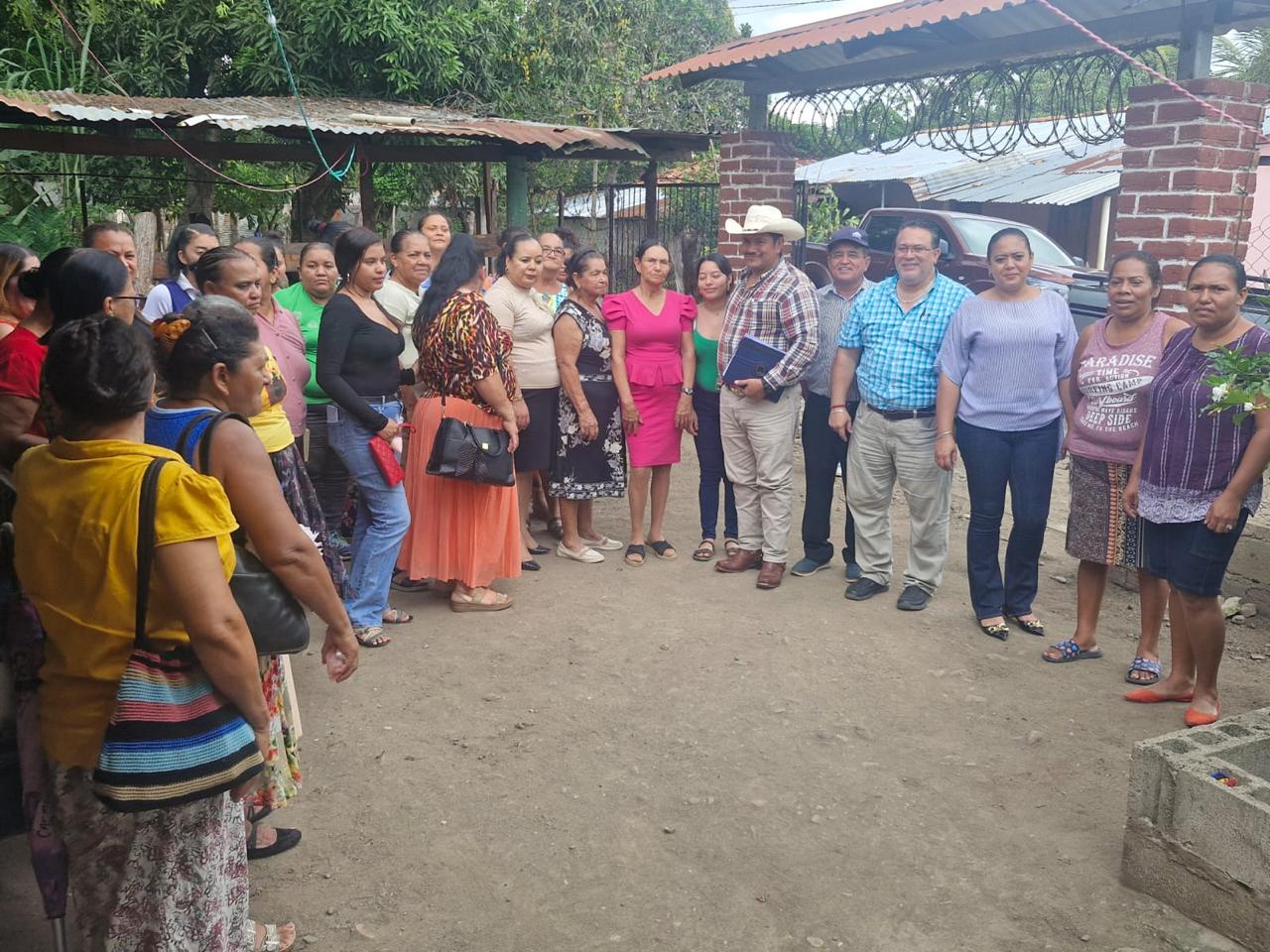 INA acompaña juramentación de directiva de la Asociación Hondureña de Mujeres Campesinas INA acompaña juramentación de directiva de la Asociación Hondureña de Mujeres Campesinas