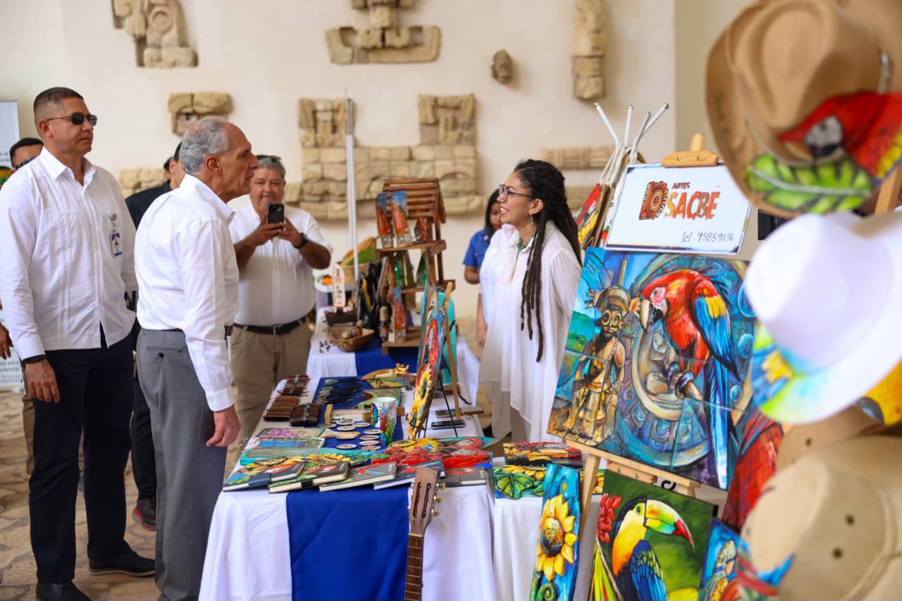 Presidente Asfura: “Vamos a trabajar intensamente para que Copán tenga esa oportunidad más abierta en el mundo” Presidente Asfura: “Vamos a trabajar intensamente para que Copán tenga esa oportunidad más abierta en el mundo”