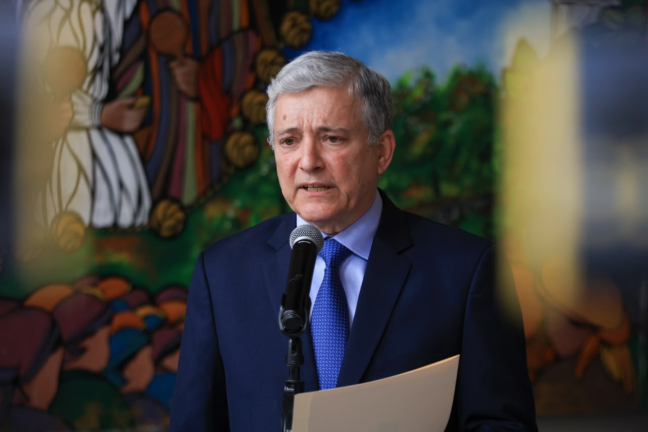 Gobierno del presidente Asfura eleva a 65% el alivio temporal ante el alza en precio de los combustibles Gobierno del presidente Asfura eleva a 65% el alivio temporal ante el alza en precio de los combustibles