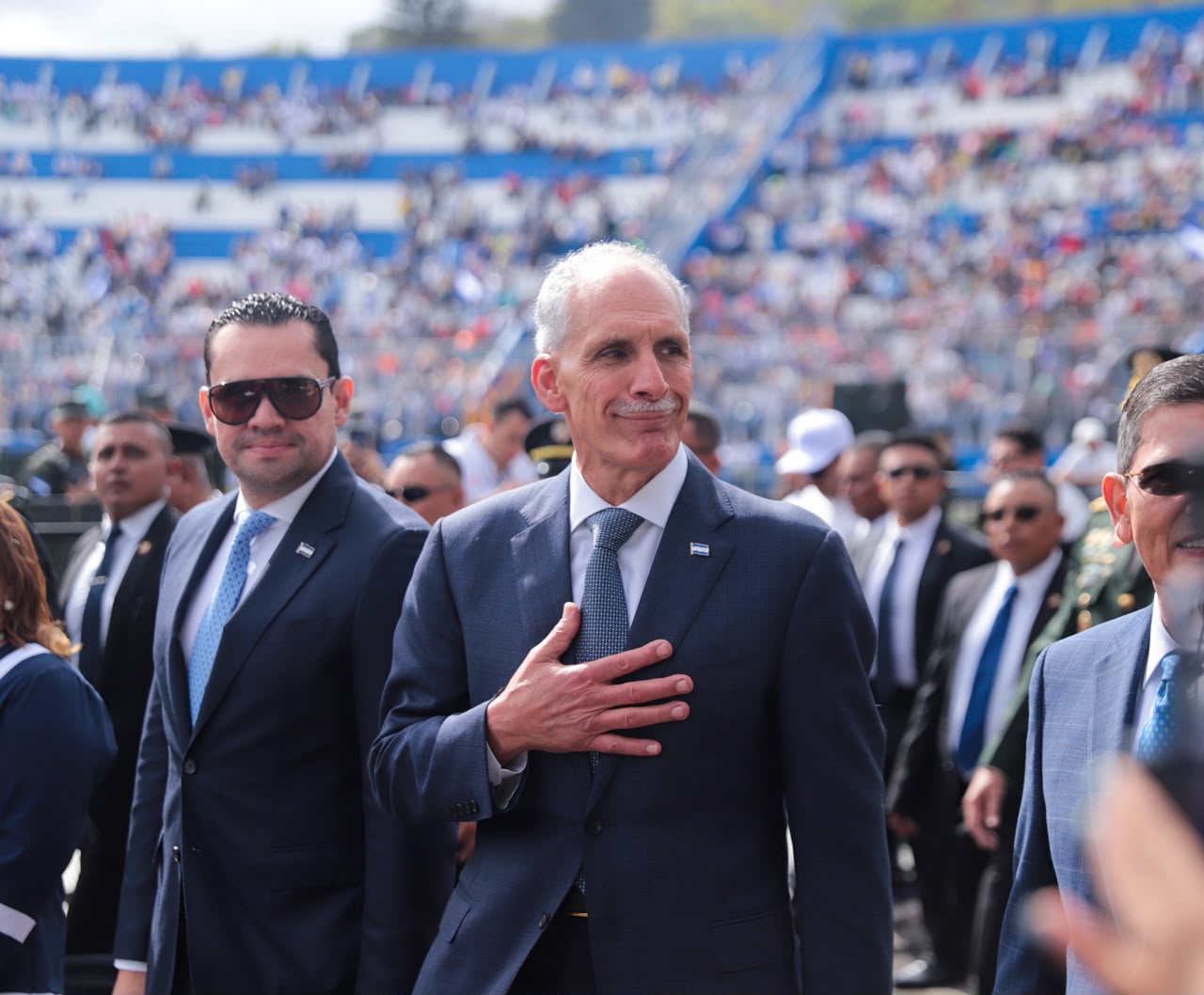 “Honduras nos une”: Presidente Asfura llama a poner al país por encima de las diferencias en los 205 años de Independencia patria “Honduras nos une”: Presidente Asfura llama a poner al país por encima de las diferencias en los 205 años de Independencia patria