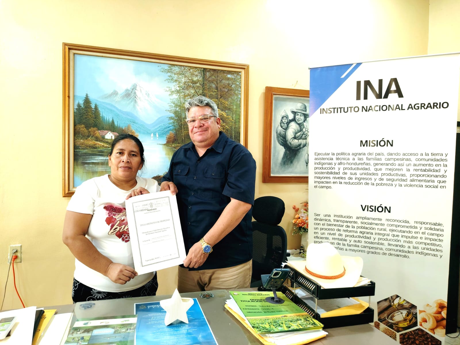 INA entrega Títulos Definitivos de Propiedad en Choluteca INA entrega Títulos Definitivos de Propiedad en Choluteca