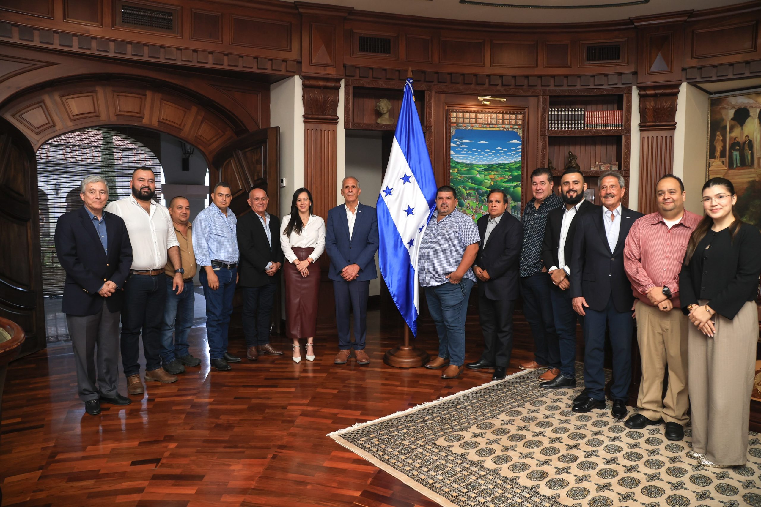Presidente Asfura escucha a productores de cardamomo y abre ruta de apoyo para ampliar producción y empleo en Santa Bárbara