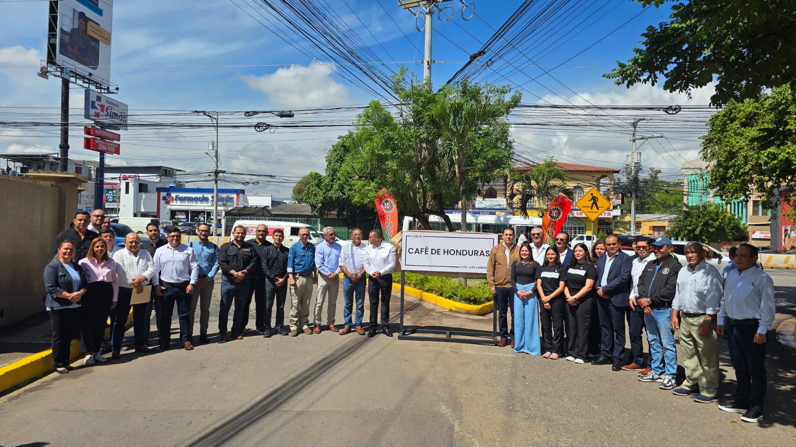 La capital rinde homenaje al café con la inauguración de la primera “Calle Café de Honduras”